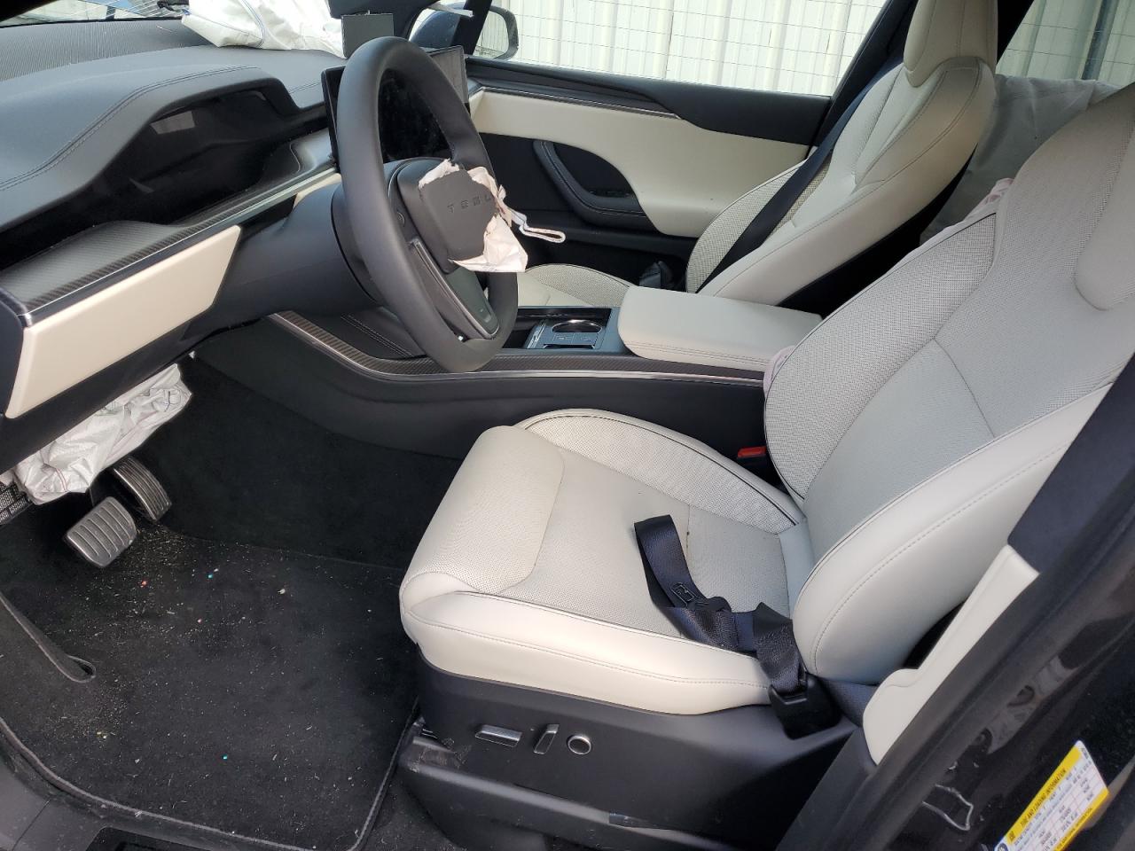 Photo 6 VIN: 7SAXCBE63PF423068 - TESLA MODEL X 