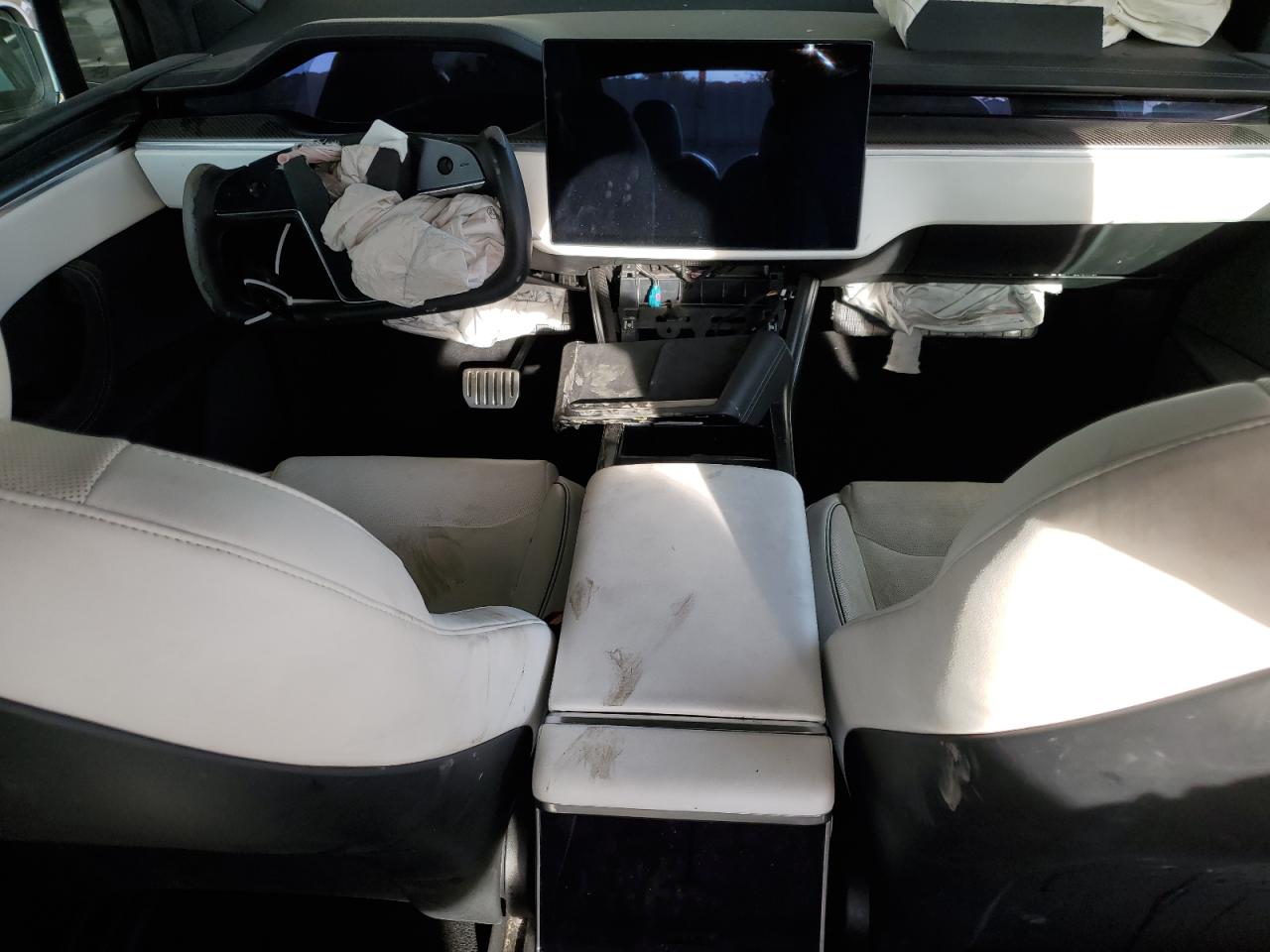 Photo 7 VIN: 7SAXCBE64NF333361 - TESLA MODEL X 