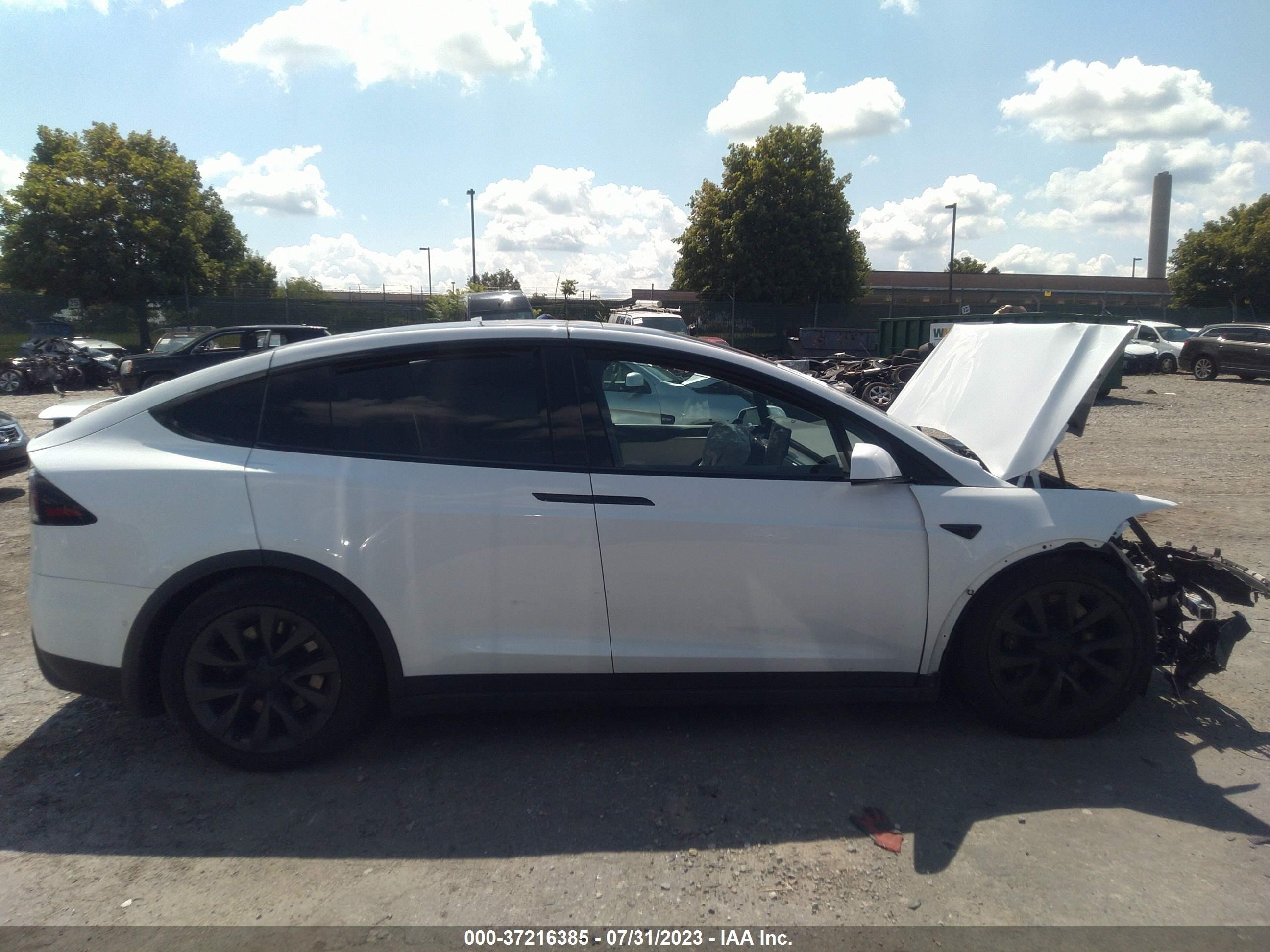 Photo 12 VIN: 7SAXCBE64NF354940 - TESLA MODEL X 