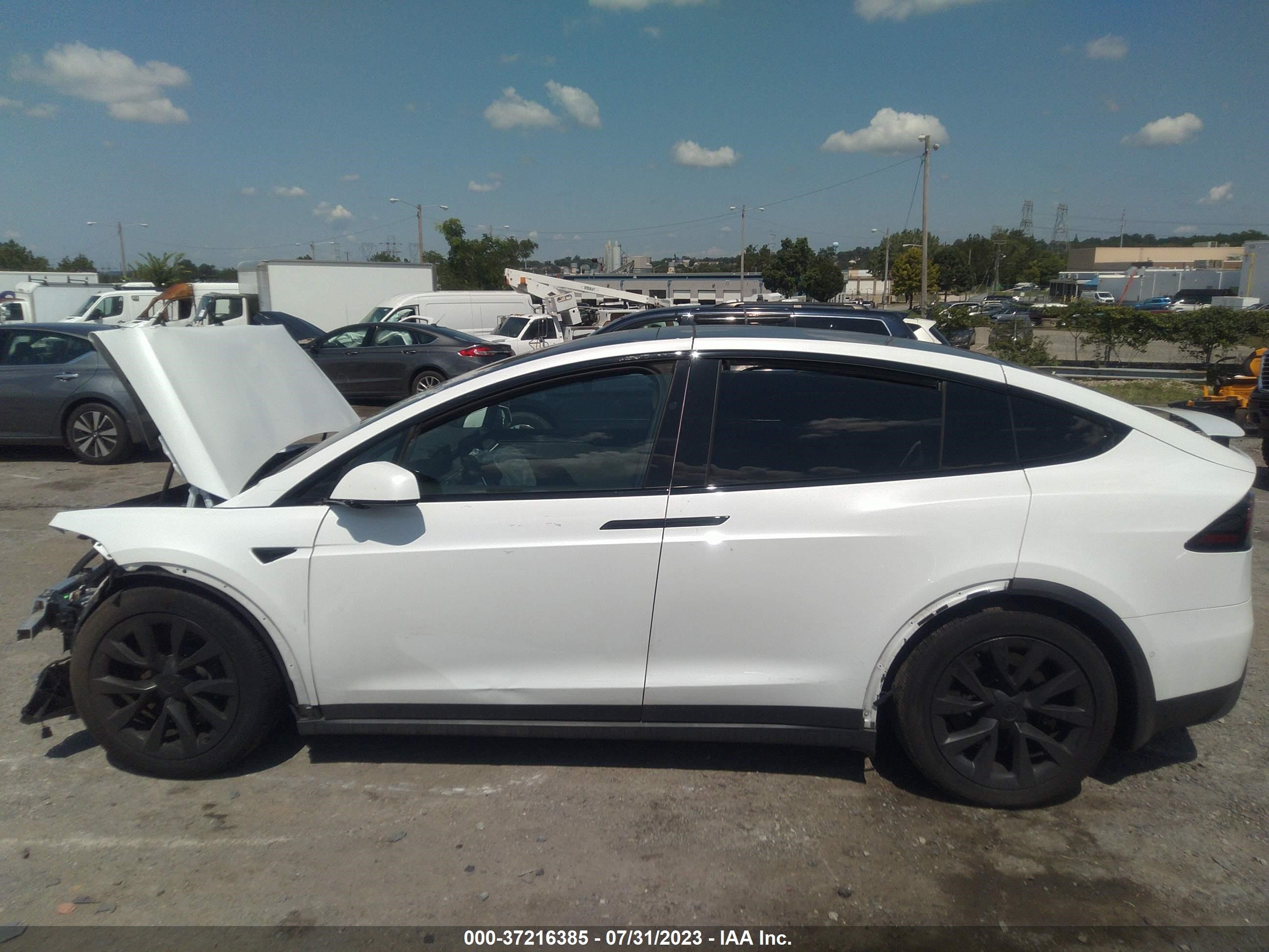 Photo 13 VIN: 7SAXCBE64NF354940 - TESLA MODEL X 