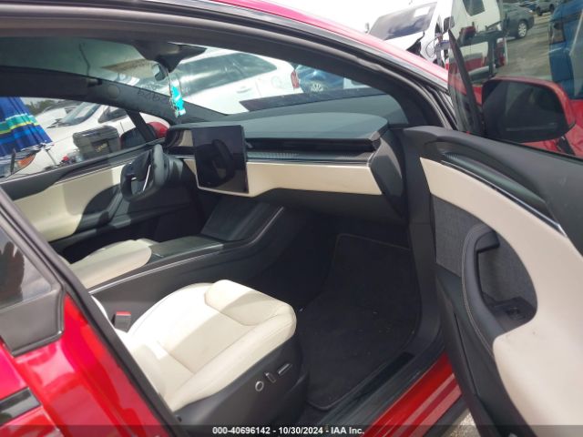 Photo 4 VIN: 7SAXCBE65NF332929 - TESLA MODEL X 