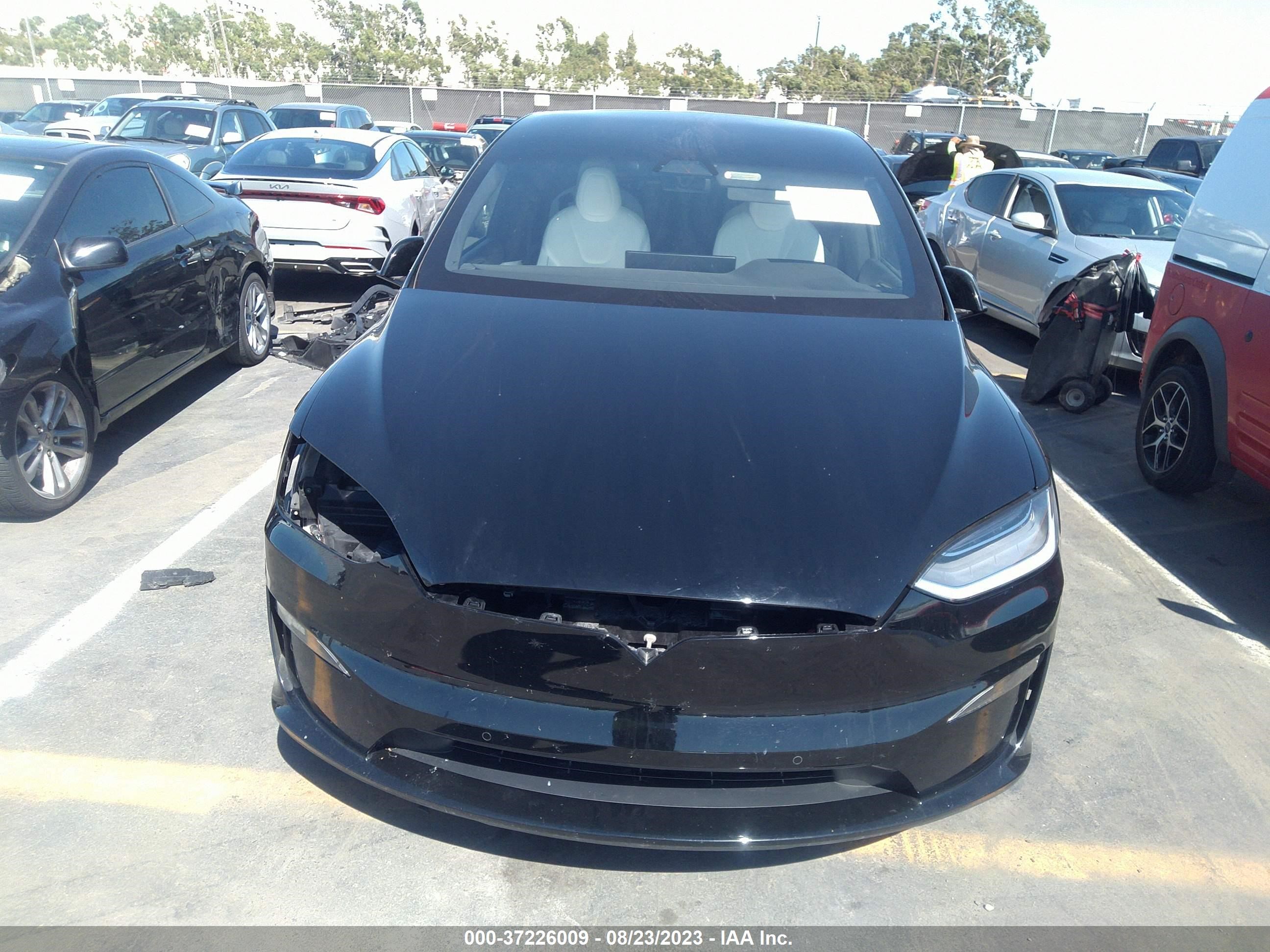 Photo 10 VIN: 7SAXCBE65NF338276 - TESLA MODEL X 