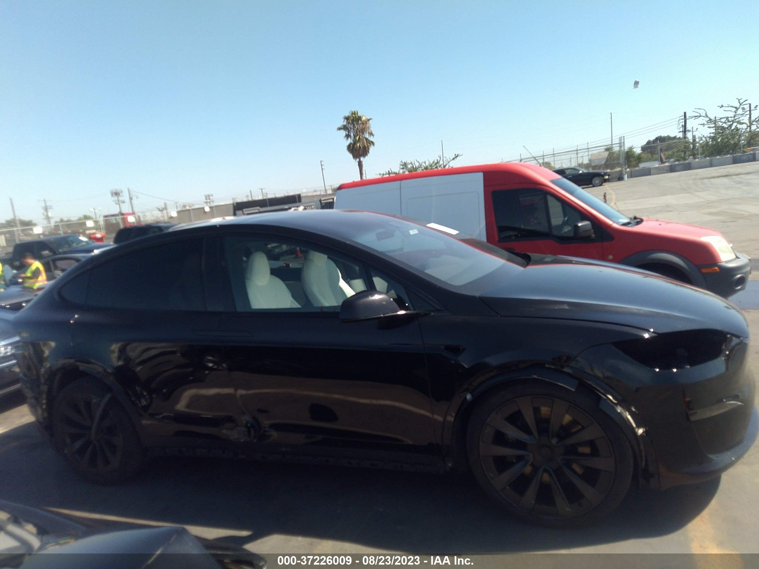 Photo 11 VIN: 7SAXCBE65NF338276 - TESLA MODEL X 