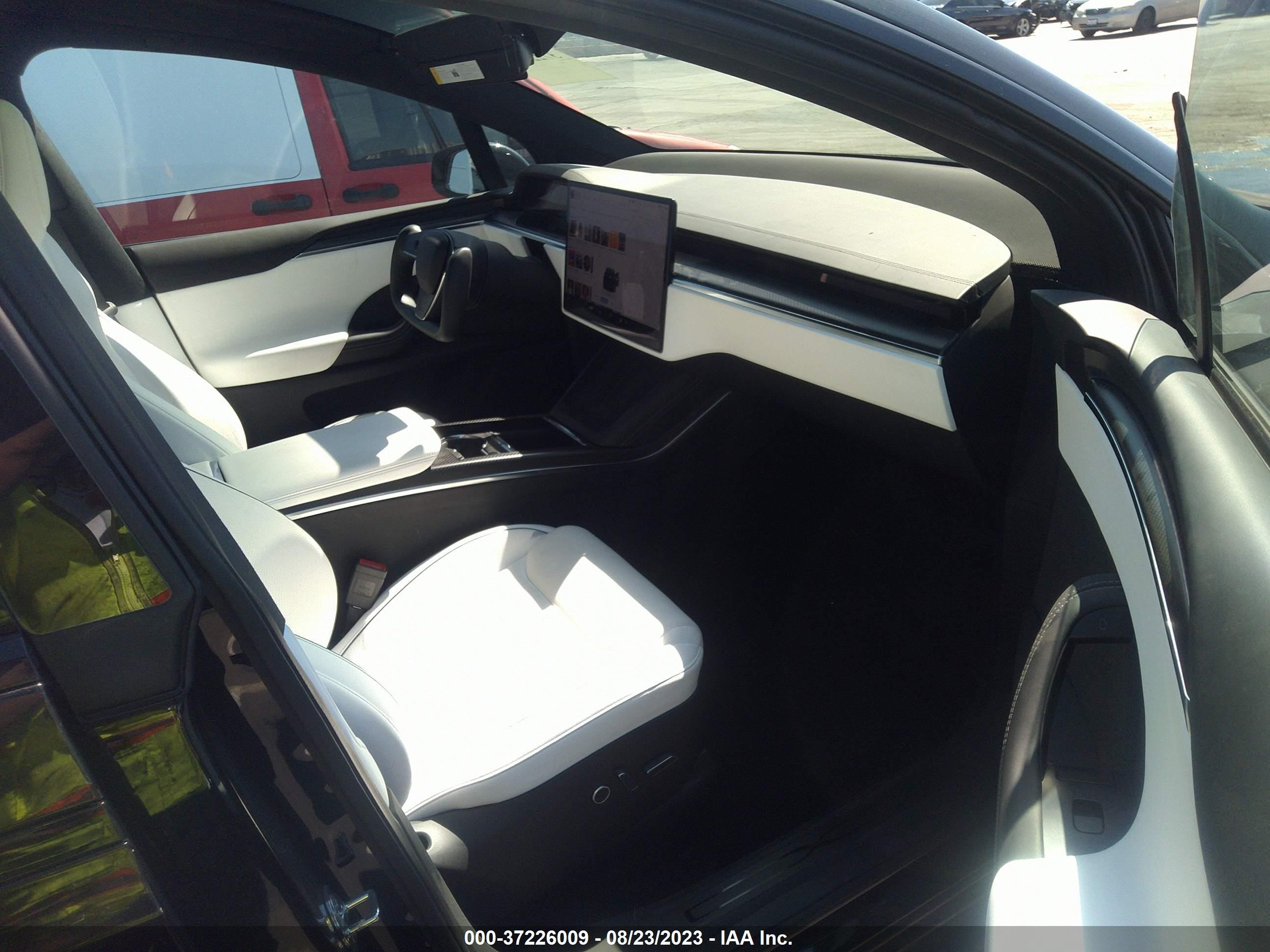 Photo 4 VIN: 7SAXCBE65NF338276 - TESLA MODEL X 