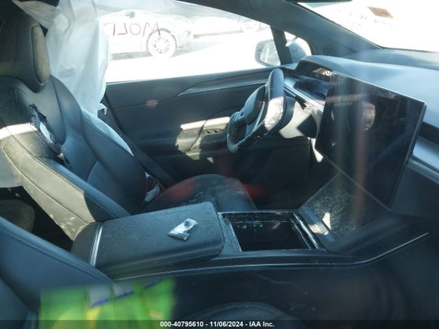 Photo 4 VIN: 7SAXCBE66NF357564 - TESLA MODEL X 