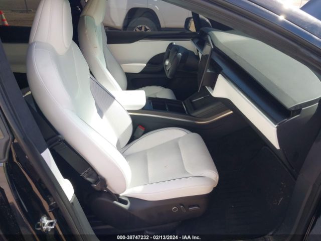 Photo 4 VIN: 7SAXCBE67PF374599 - TESLA MODEL X 