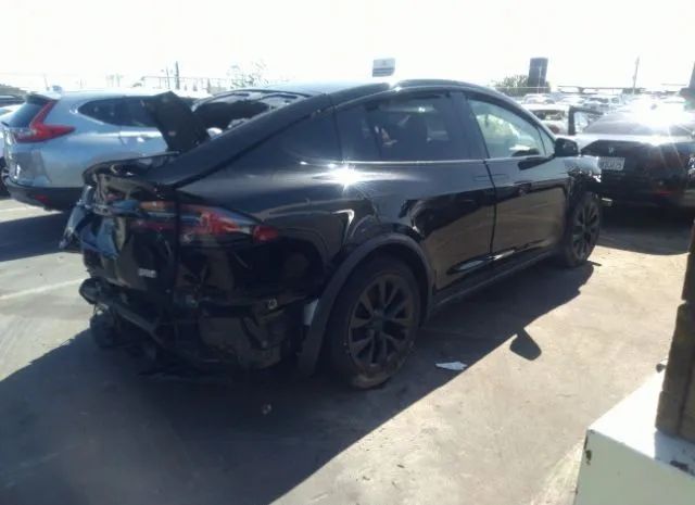 Photo 3 VIN: 7SAXCBE68NF332780 - TESLA MODEL X 