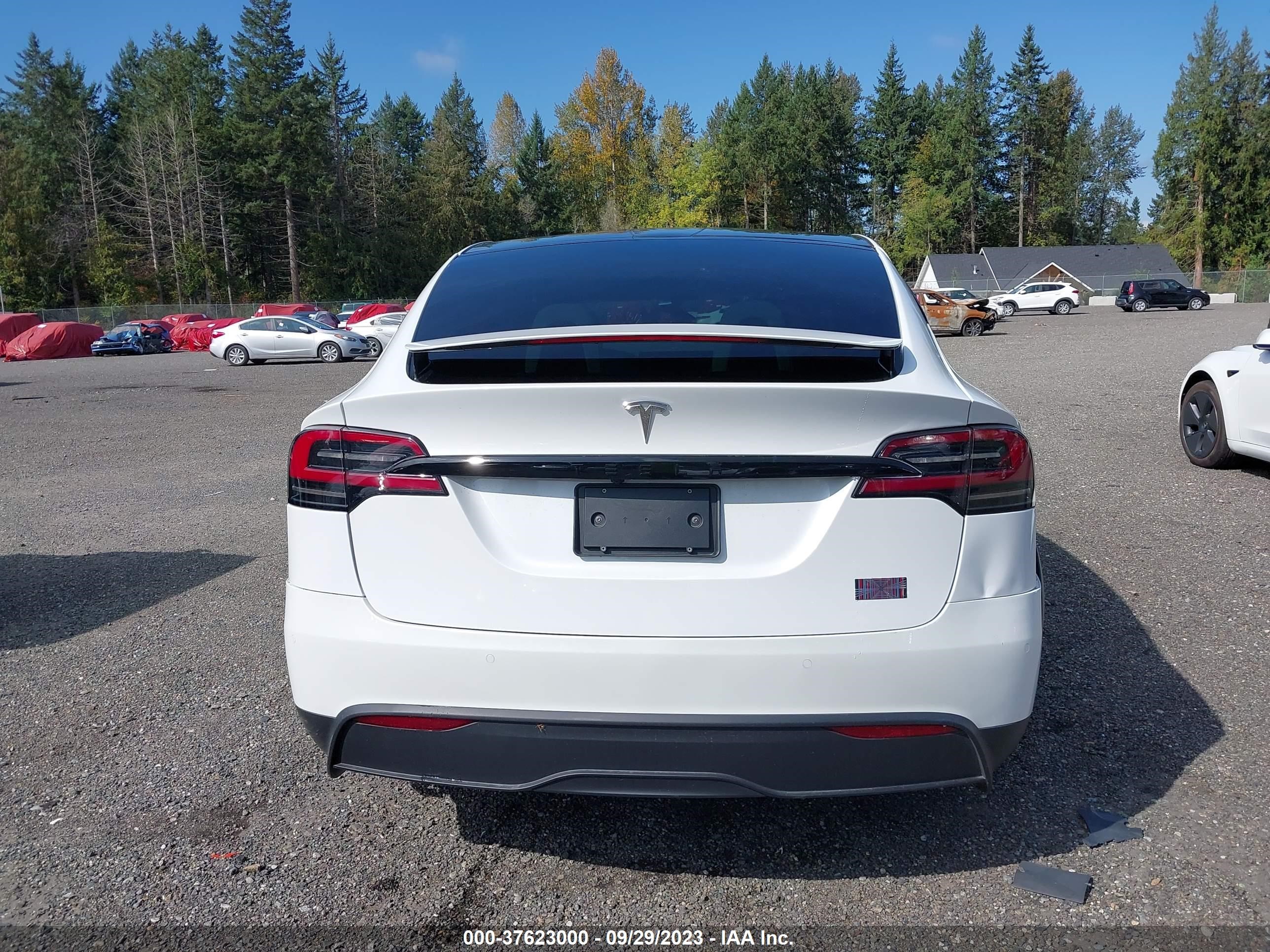 Photo 14 VIN: 7SAXCBE68PF375728 - TESLA MODEL X 