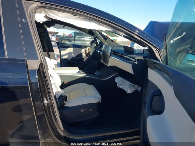 Photo 4 VIN: 7SAXCBE69NF332951 - TESLA MODEL X 