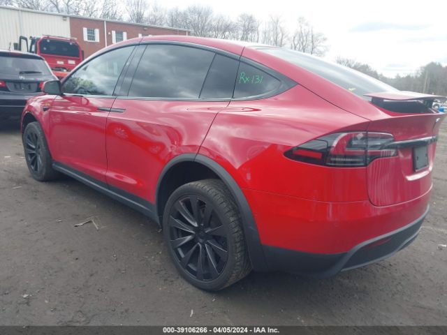 Photo 2 VIN: 7SAXCBE6XNF353131 - TESLA MODEL X 