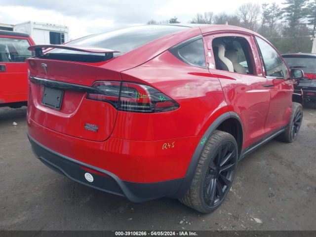 Photo 3 VIN: 7SAXCBE6XNF353131 - TESLA MODEL X 