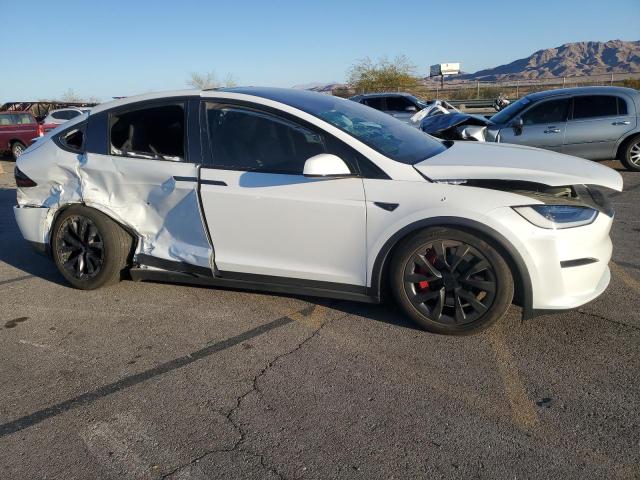 Photo 3 VIN: 7SAXCBE6XPF395804 - TESLA MODEL X 
