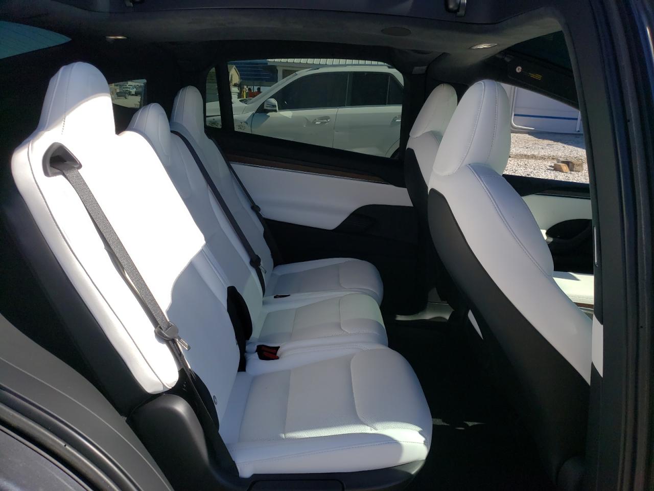 Photo 10 VIN: 7SAXCDE52PF370964 - TESLA MODEL X 