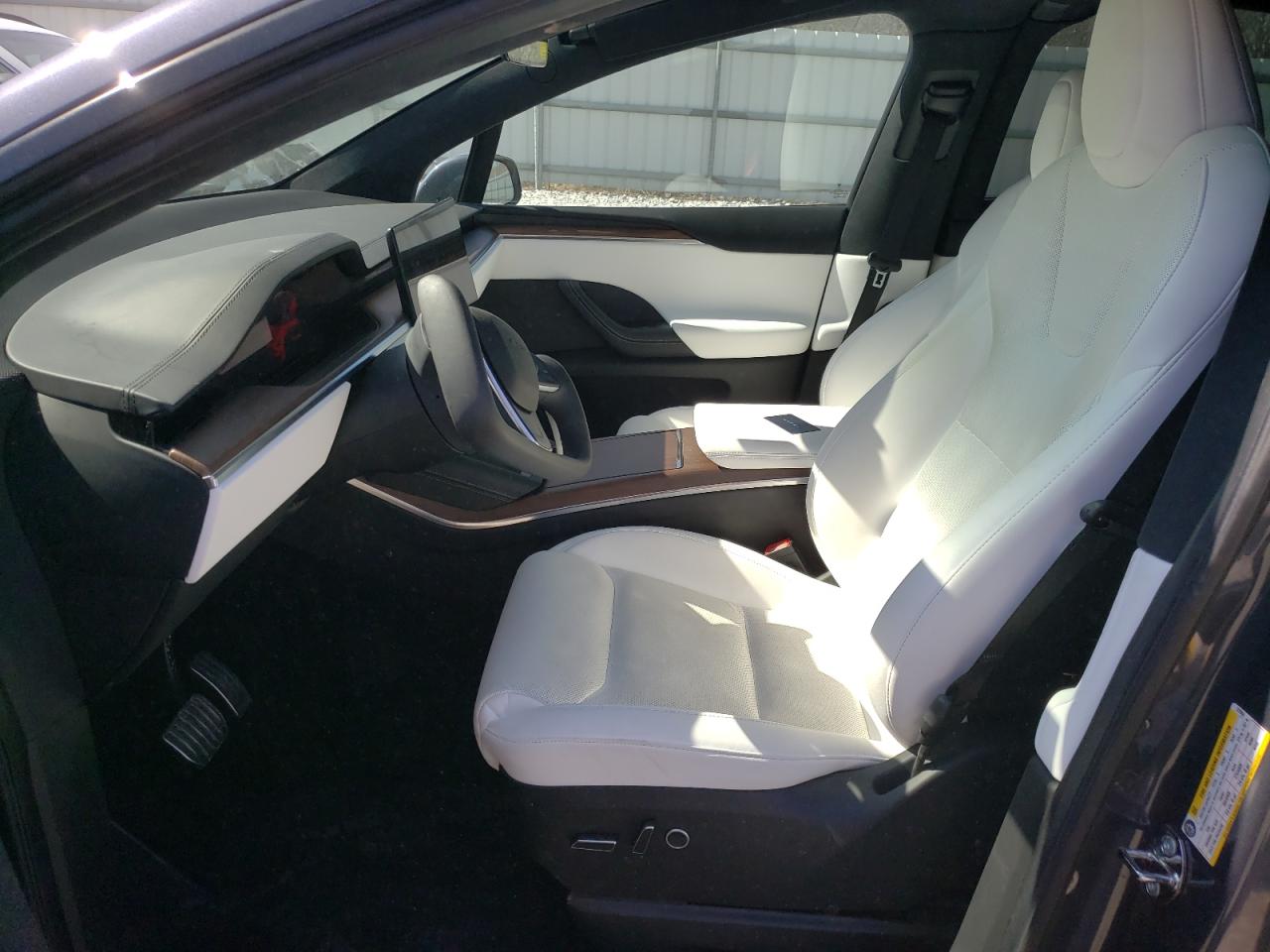 Photo 6 VIN: 7SAXCDE52PF370964 - TESLA MODEL X 