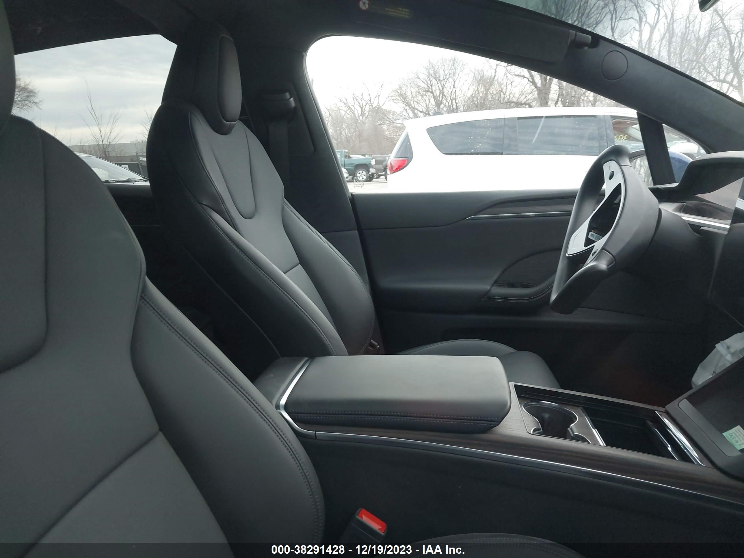 Photo 4 VIN: 7SAXCDE53PF366227 - TESLA MODEL X 