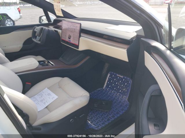 Photo 4 VIN: 7SAXCDE55NF359972 - TESLA MODEL X 