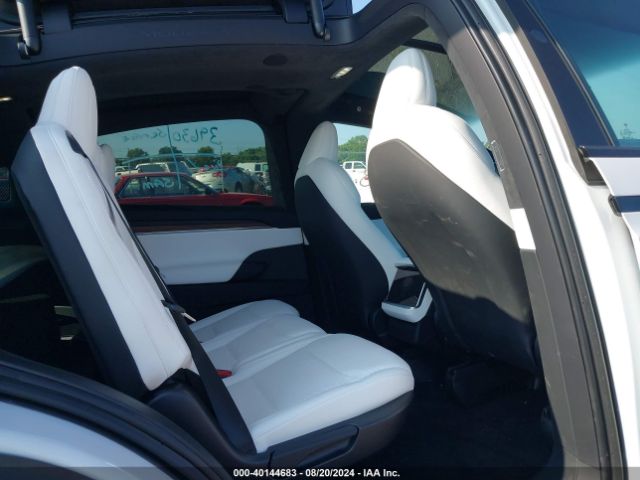 Photo 7 VIN: 7SAXCDE5XRF446546 - TESLA MODEL X 