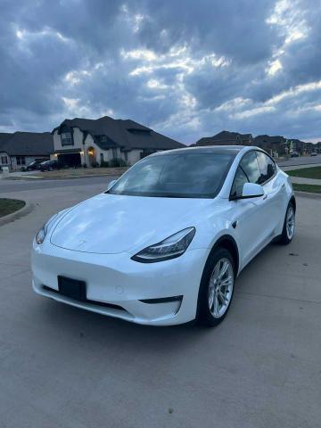 Photo 1 VIN: 7SAYGAEE0NF315854 - TESLA MODEL Y 