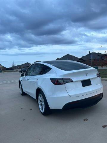 Photo 2 VIN: 7SAYGAEE0NF315854 - TESLA MODEL Y 