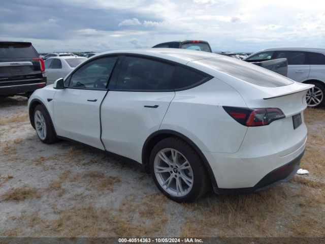 Photo 2 VIN: 7SAYGAEE0NF427036 - TESLA MODEL Y 