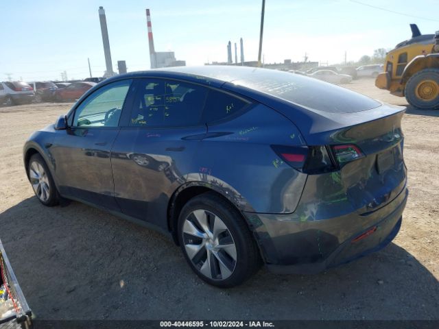 Photo 2 VIN: 7SAYGAEE0NF431104 - TESLA MODEL Y 