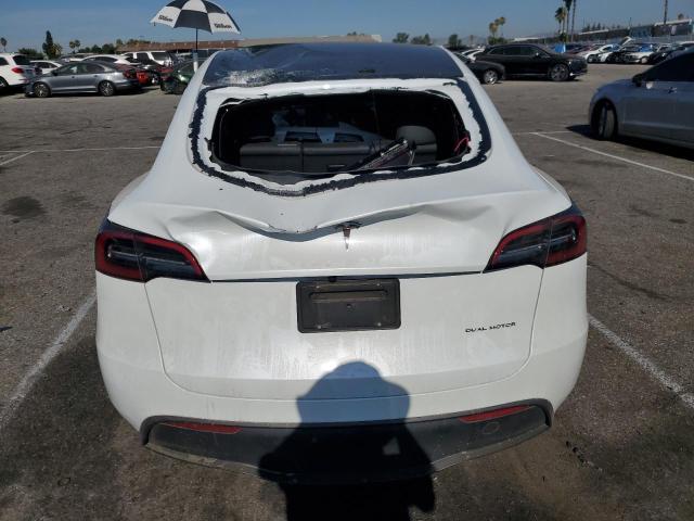 Photo 5 VIN: 7SAYGAEE0PF592331 - TESLA MODEL Y 