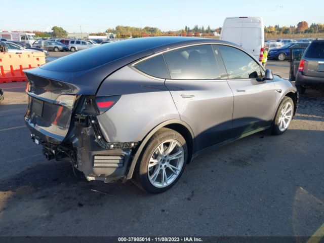 Photo 3 VIN: 7SAYGAEE0PF595505 - TESLA MODEL Y 