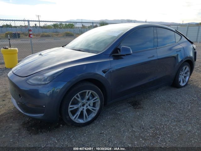 Photo 1 VIN: 7SAYGAEE0PF740459 - TESLA MODEL Y 