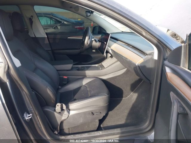 Photo 4 VIN: 7SAYGAEE0PF740459 - TESLA MODEL Y 