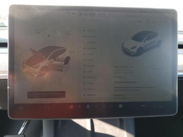 Photo 8 VIN: 7SAYGAEE0RF015544 - TESLA MODEL Y 