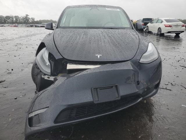 Photo 4 VIN: 7SAYGAEE0RF072732 - TESLA MODEL Y 