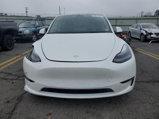 Photo 4 VIN: 7SAYGAEE1NF377327 - TESLA MODEL Y 