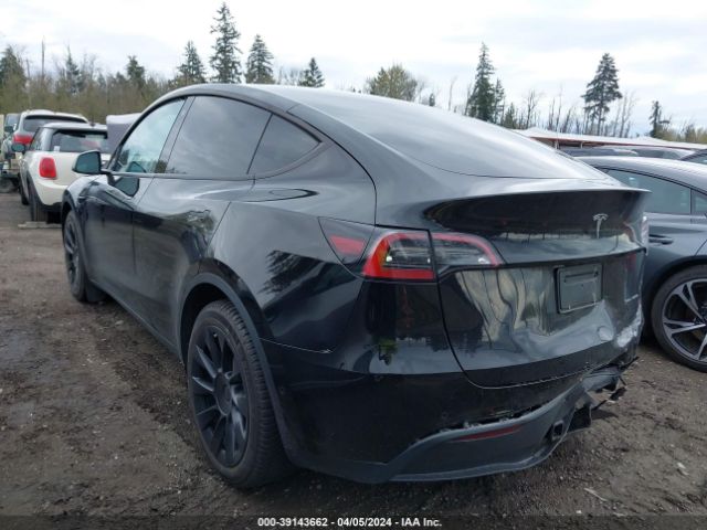 Photo 2 VIN: 7SAYGAEE1NF533849 - TESLA MODEL Y 