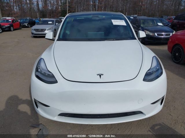 Photo 5 VIN: 7SAYGAEE1PF584061 - TESLA MODEL Y 