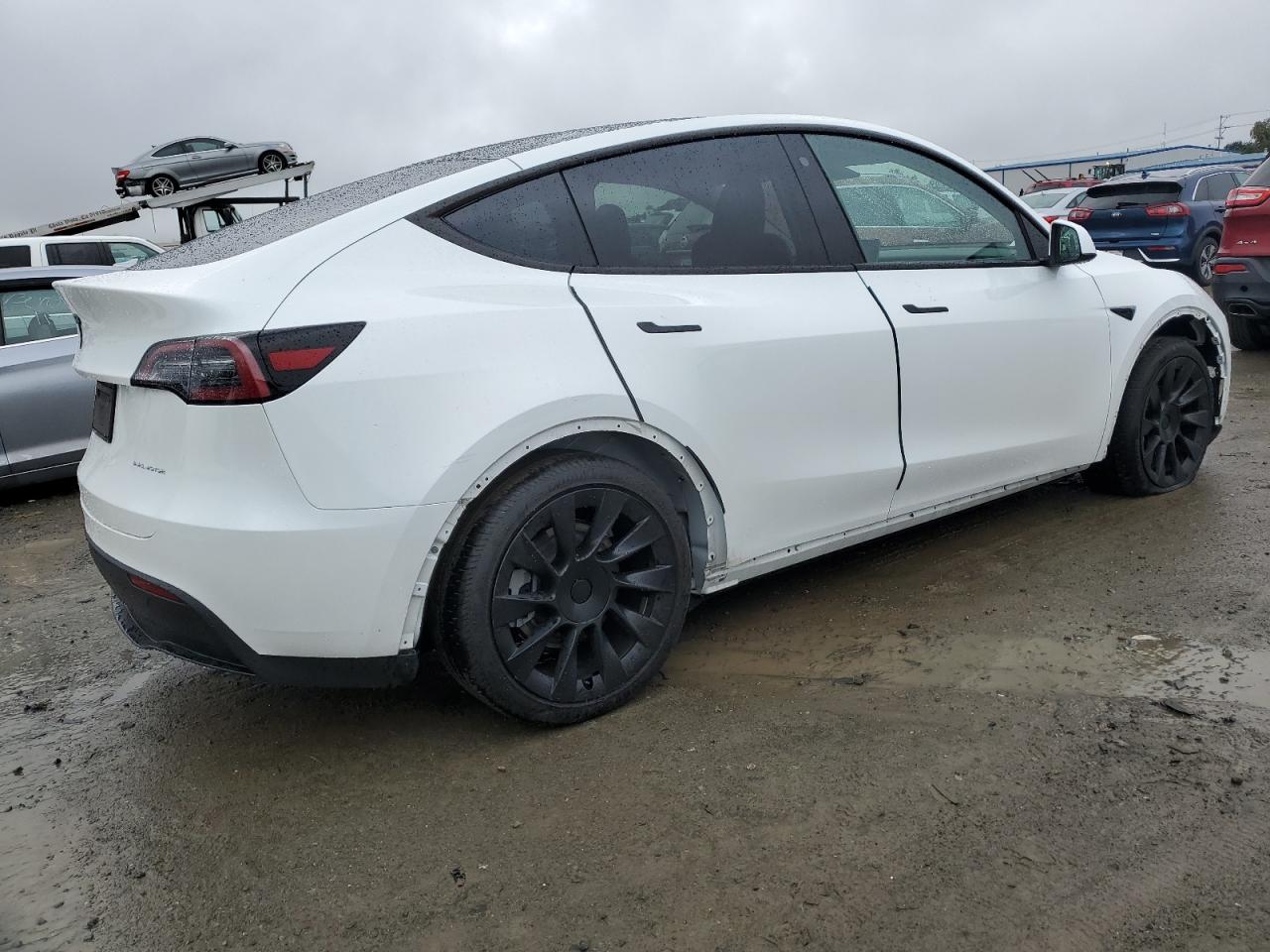 Photo 2 VIN: 7SAYGAEE1PF746996 - TESLA MODEL Y 