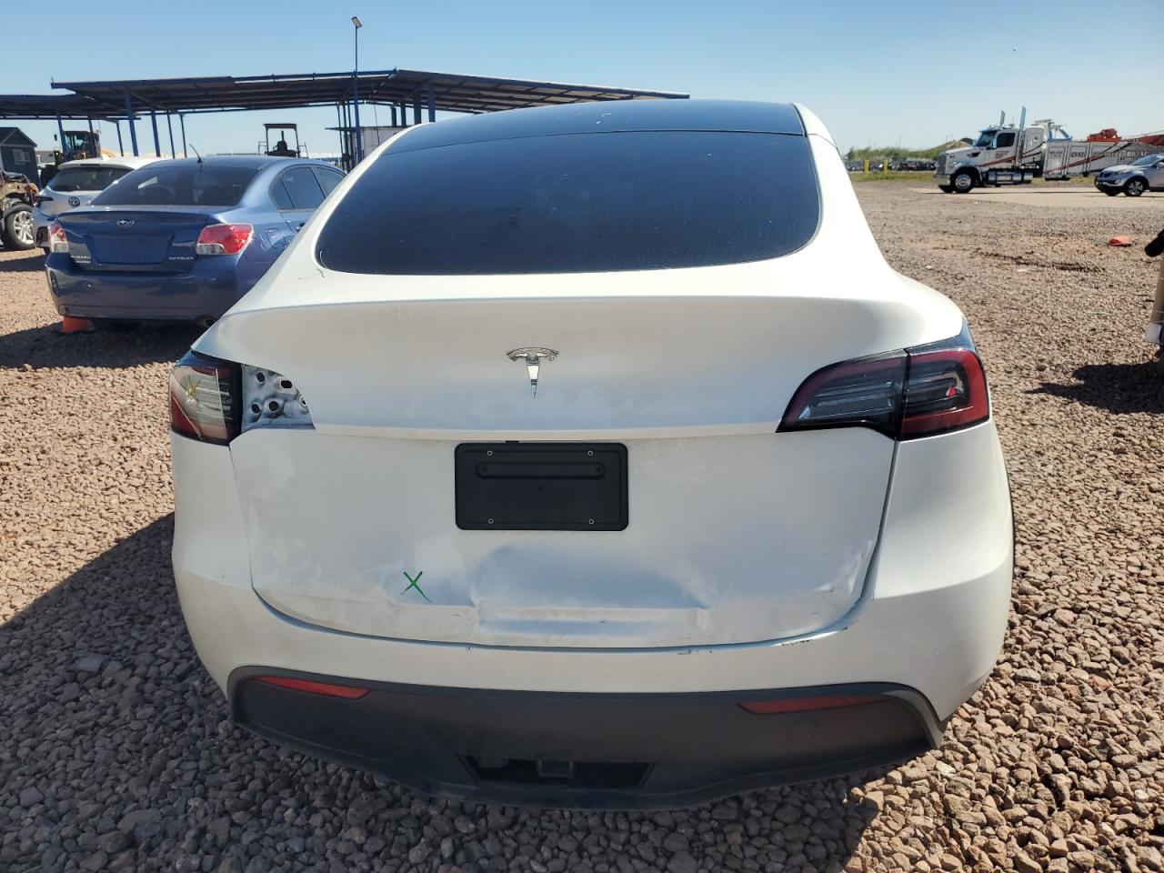 Photo 5 VIN: 7SAYGAEE1PF770201 - TESLA MODEL Y 