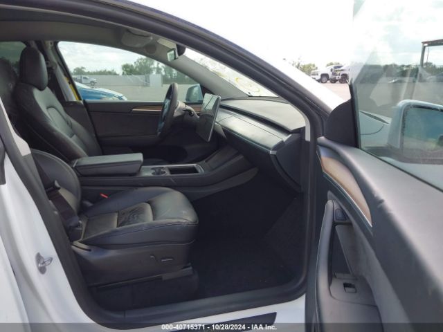 Photo 4 VIN: 7SAYGAEE2NF514873 - TESLA MODEL Y 