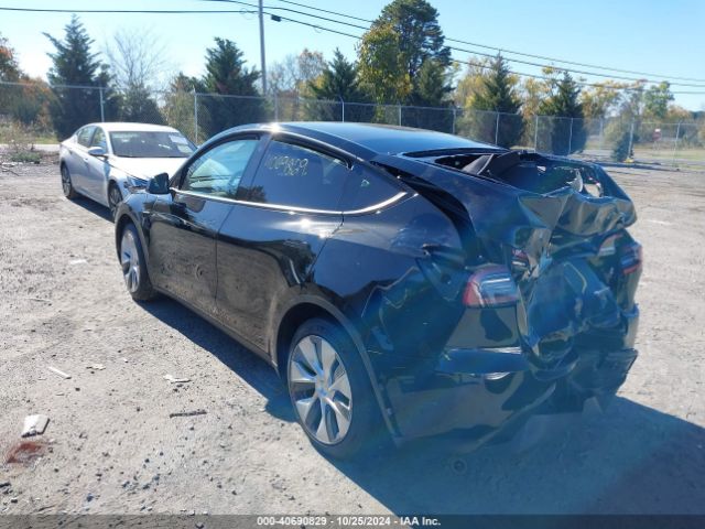 Photo 2 VIN: 7SAYGAEE2PF612921 - TESLA MODEL Y 