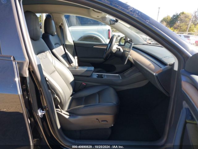 Photo 4 VIN: 7SAYGAEE2PF612921 - TESLA MODEL Y 