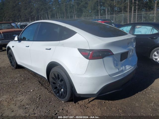 Photo 2 VIN: 7SAYGAEE2PF709875 - TESLA MODEL Y 