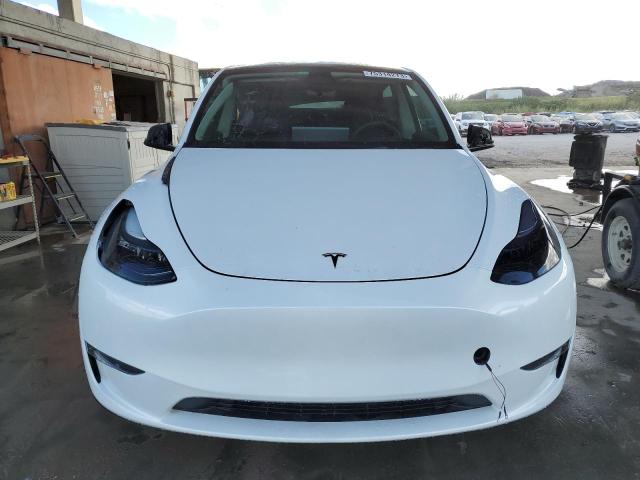 Photo 4 VIN: 7SAYGAEE2PF755271 - TESLA MODEL Y 