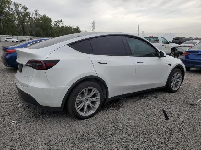 Photo 2 VIN: 7SAYGAEE2PF798881 - TESLA MODEL Y 