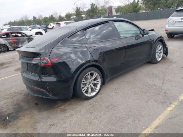 Photo 3 VIN: 7SAYGAEE2PF871702 - TESLA MODEL Y 