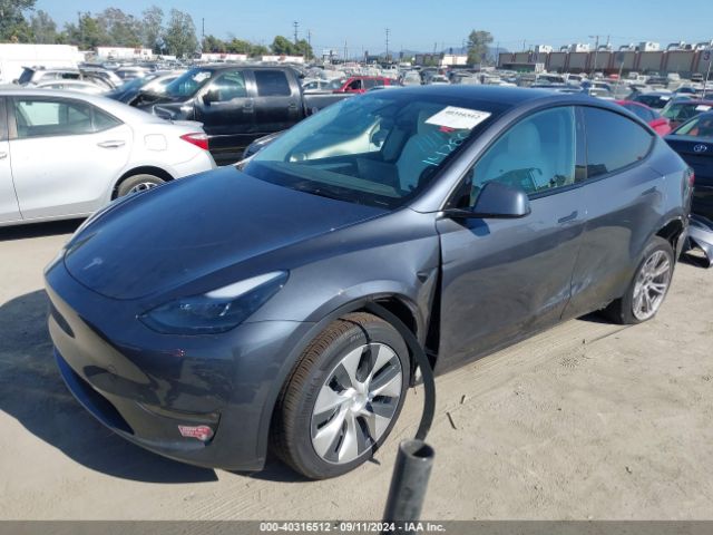 Photo 1 VIN: 7SAYGAEE2PF978359 - TESLA MODEL Y 