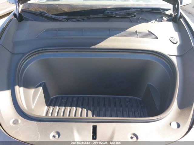 Photo 9 VIN: 7SAYGAEE2PF978359 - TESLA MODEL Y 