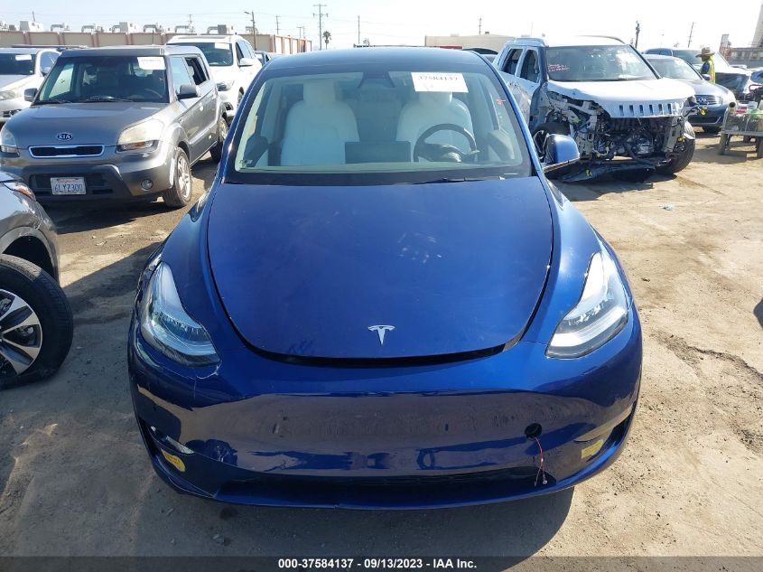 Photo 10 VIN: 7SAYGAEE3NF490230 - TESLA MODEL Y 