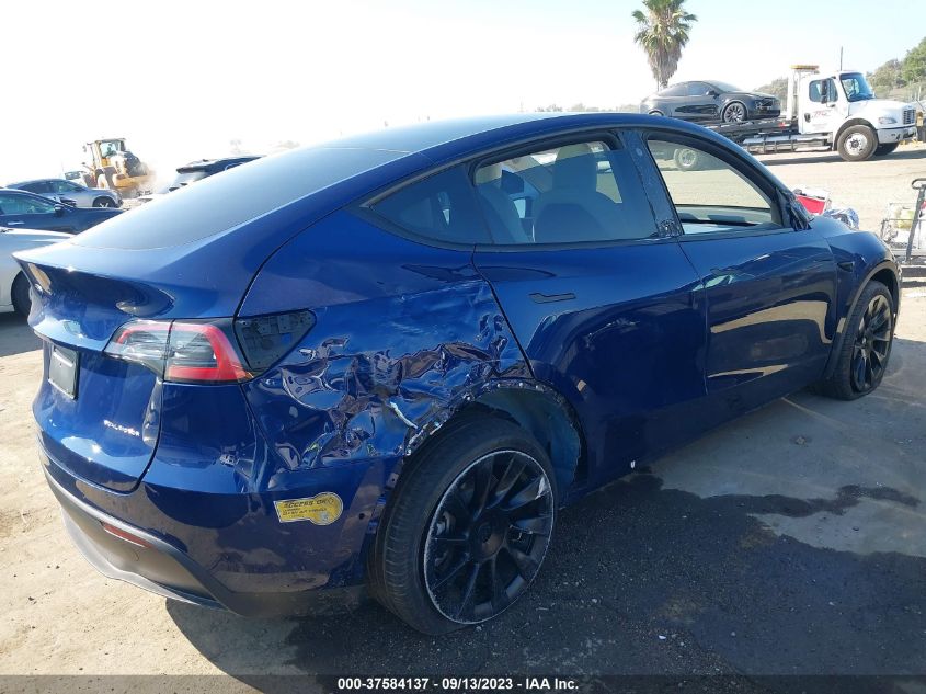 Photo 11 VIN: 7SAYGAEE3NF490230 - TESLA MODEL Y 