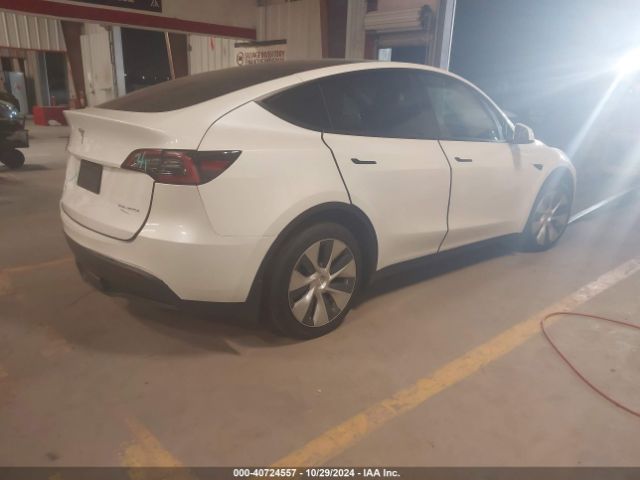 Photo 3 VIN: 7SAYGAEE3PF594350 - TESLA MODEL Y 