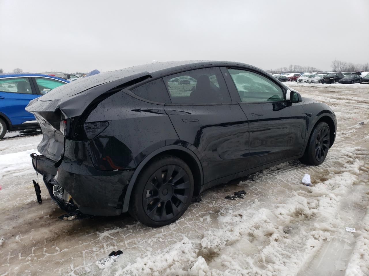 Photo 2 VIN: 7SAYGAEE3PF668673 - TESLA MODEL Y 