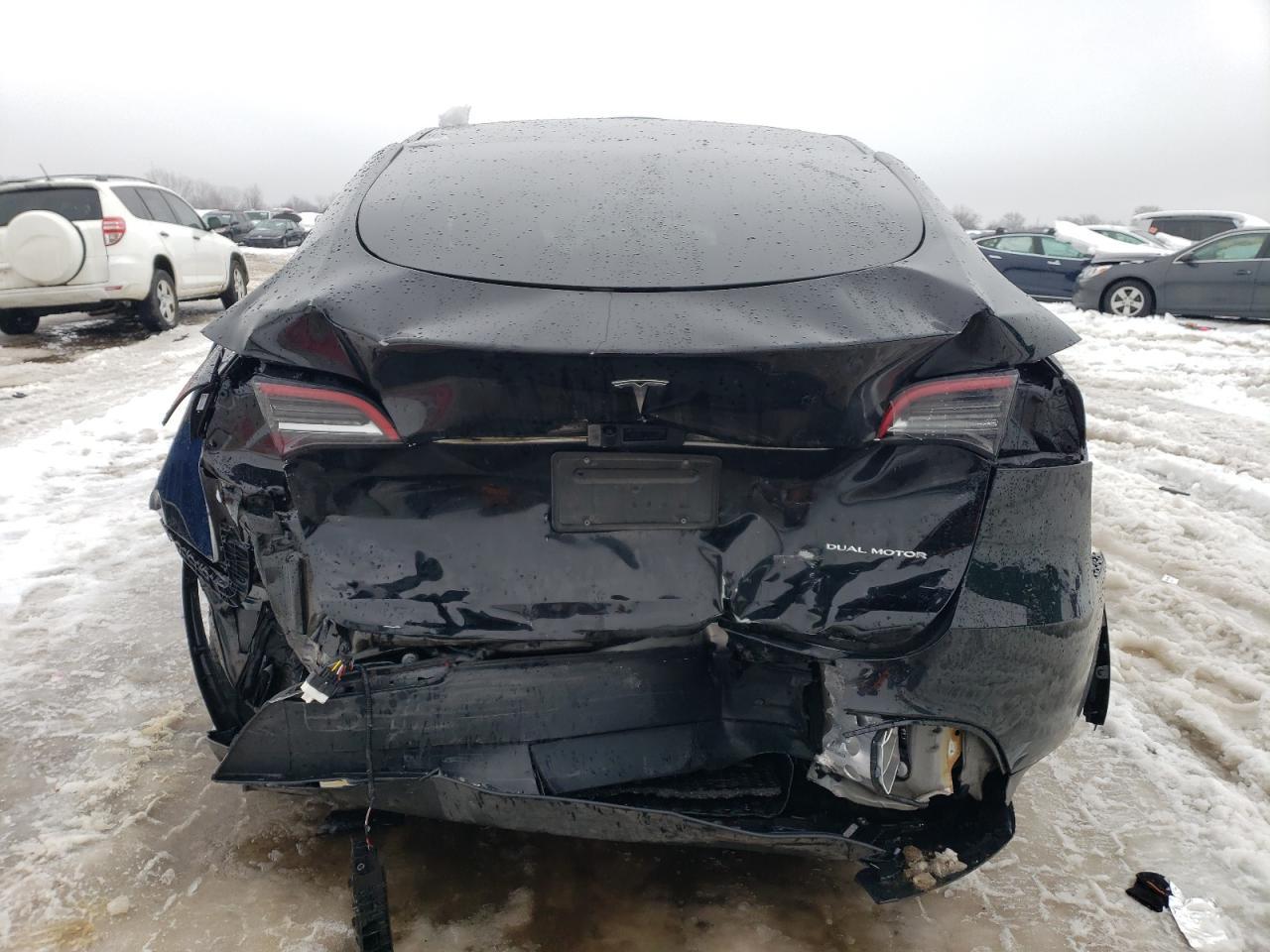 Photo 5 VIN: 7SAYGAEE3PF668673 - TESLA MODEL Y 